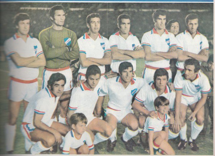 FOTO CLUB NACIONAL FUTBOL CAMPEON AMERICA MUNDO 1988 foto club nacional futbol campeon america mundo 1988: