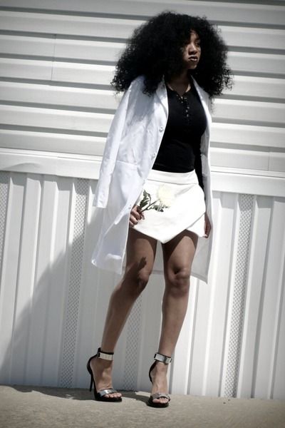  photo white-lap-thrifted-jacket-white-skort-zara-skirt-black-buttonup-thrifted-top_400.jpg