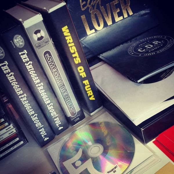 311A2FC6-E6FE-45F1-B215-25FBF29EA419_zps