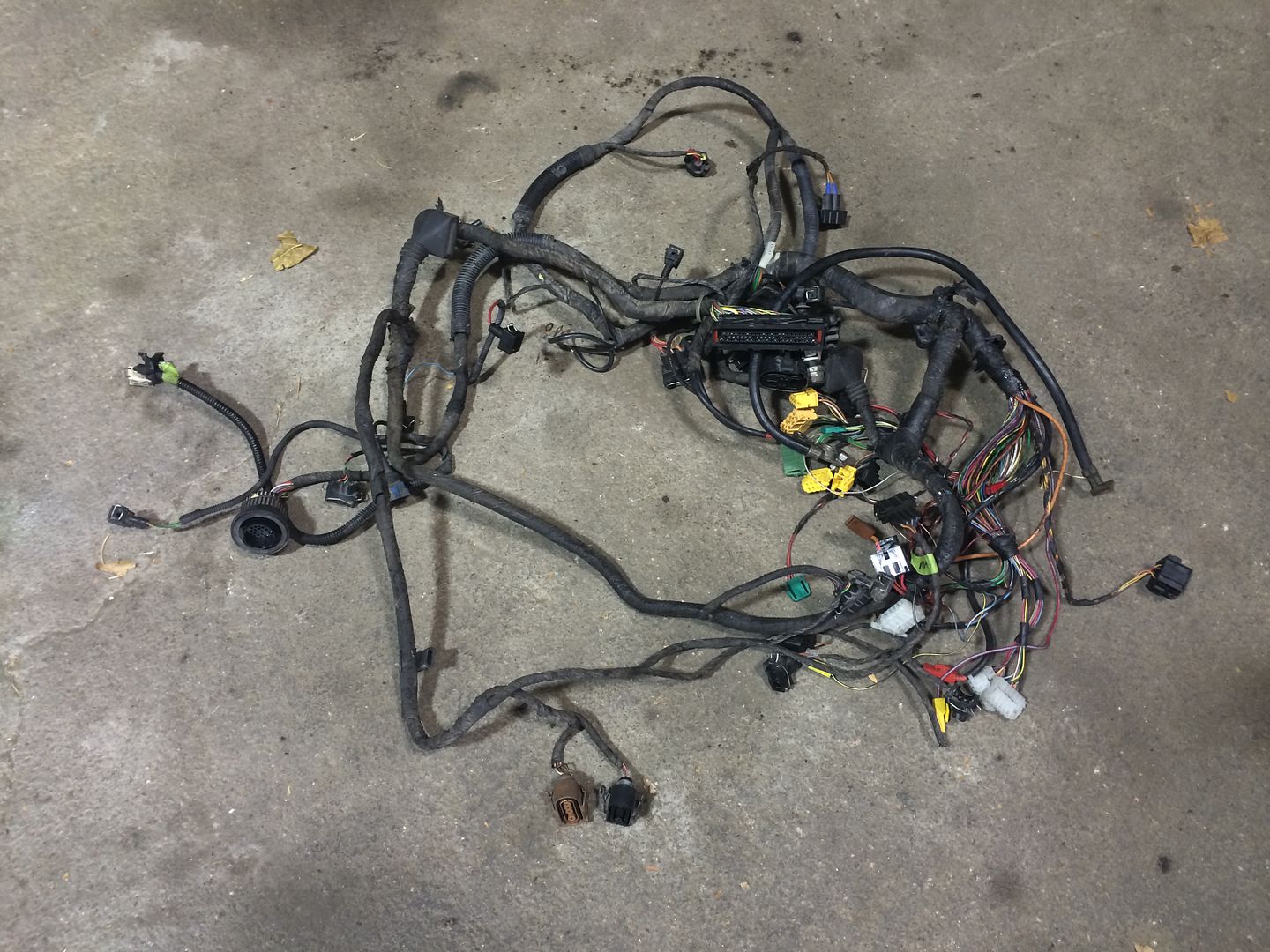 Factory ABA engine harness from 19961997 jetta 5 speed VW Vortex