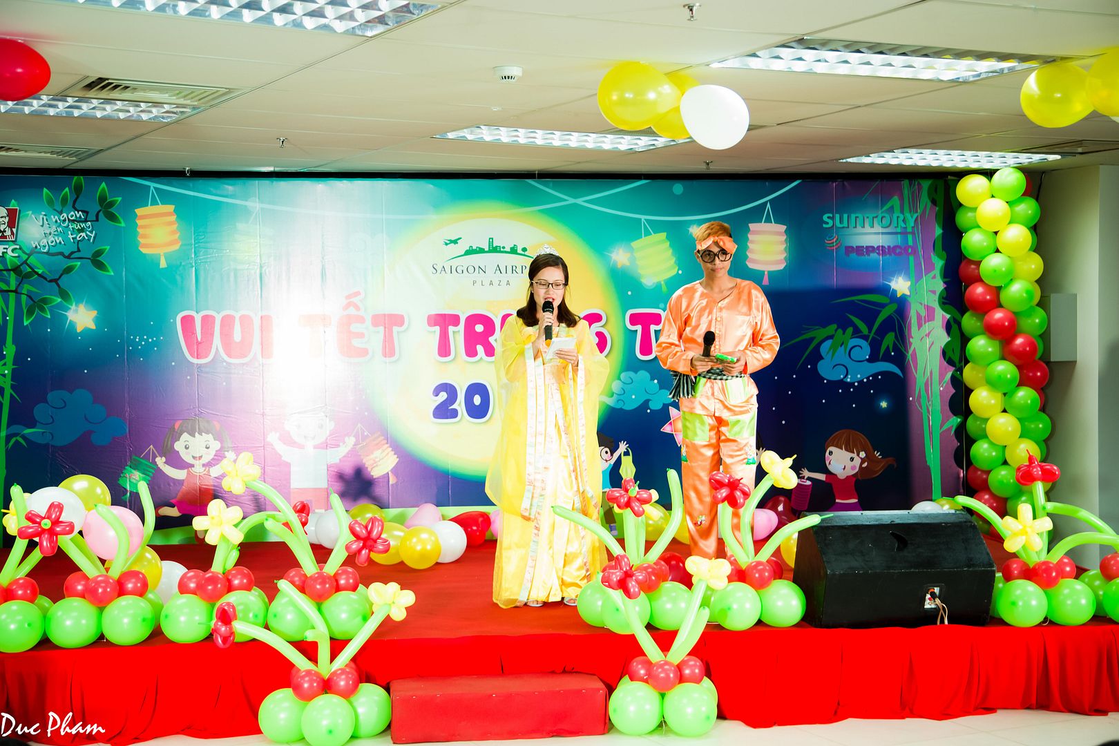 Chị Hằng và chú Cuội dễ thương